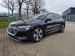 Active Suspension Control - Audi e-tron Adaptive Air Suspension - APP-Steuerung